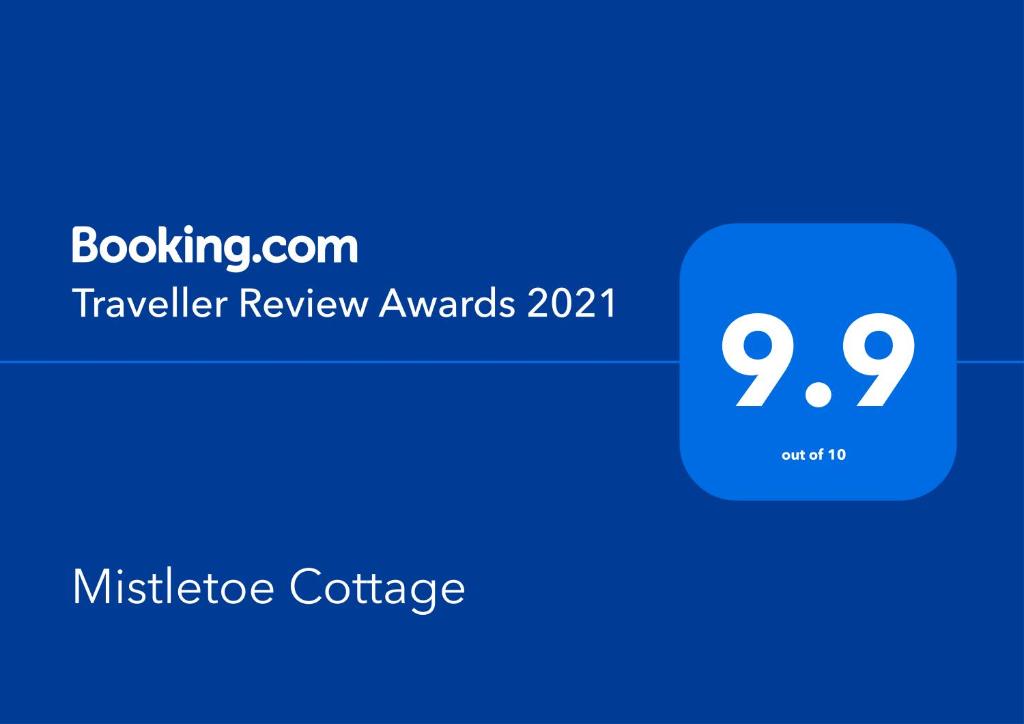 Mistletoe Cottage room 1